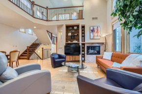 High-End 4BD Executive Retreat in Cherry Creek Family